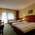 Hotel Lövér