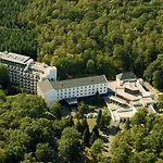 Lövér Hotel 3*