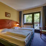 Loever Otel