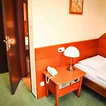 Otel Loever 3*