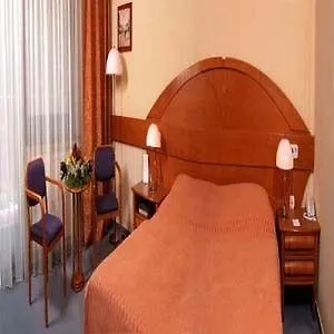 Hotel Loever 3*