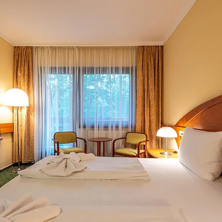 Hotell Lövér